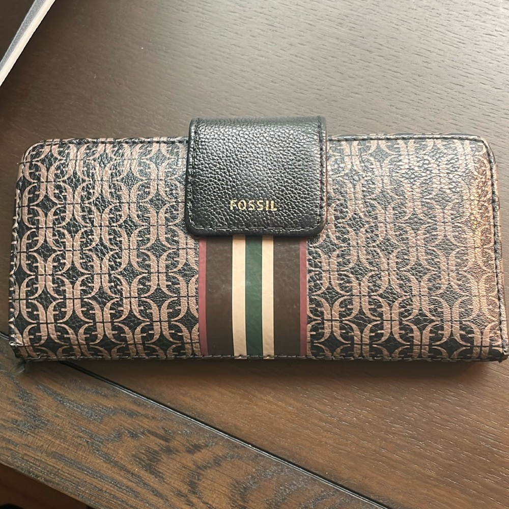Fossil Wallet